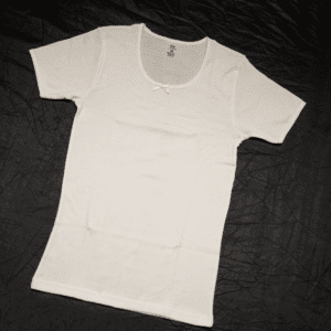 قميص نسائي نصف كم صناعة شحرور و عبسي